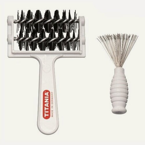 Изображение товара Набор для чистки расчесок и брашингов Titania 3050/60 Set