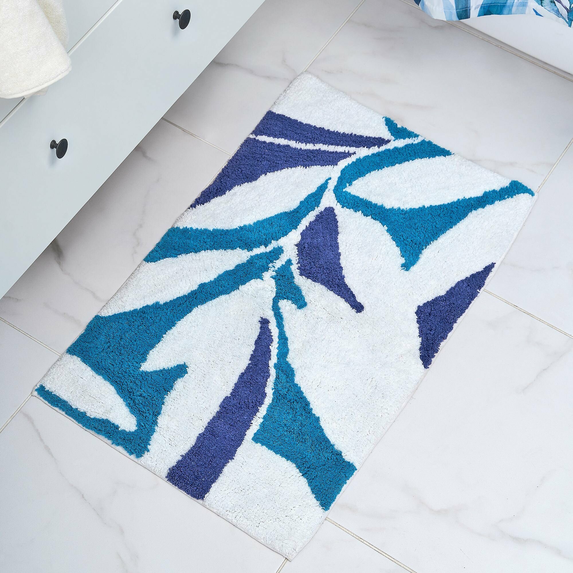 Мягкий коврик Akvarel для ванной комнаты 50х80 см цвет белый голубой