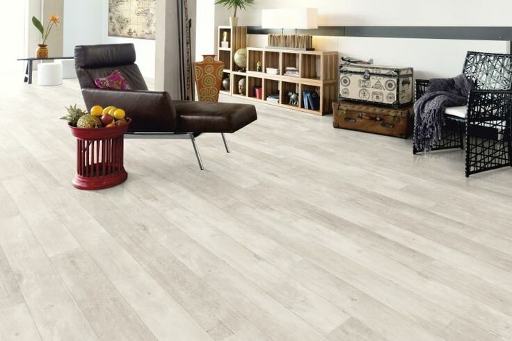 Изображение Ламинат EGGER Home Aqua Plus, имитация сосны, 33 класс, влагостойкий, белый, 1994x1294 мм