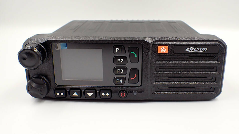 Автомобильная цифровая радиостанция KIRISUN TM840 UHF.