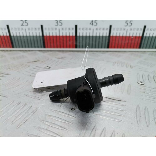 Клапан вентиляции топливного бака Opel Astra H 55562350 5121₽