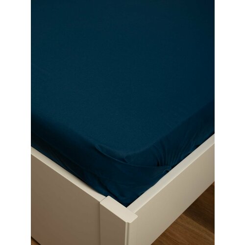 Простыня Полуторная 150х220 поплин однотонная, для большой кровати