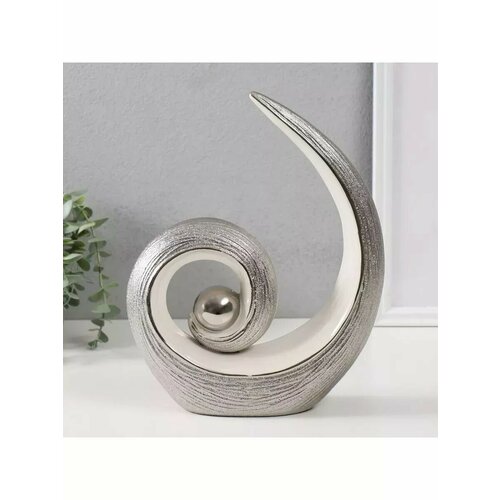 Сувенир керамика Завиток с шариком серебристо-белый 27х22 2637₽