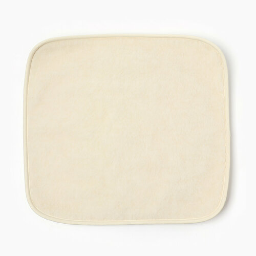 Подушка на стул меховая 50х50см молочный иск мех пэ100 468₽