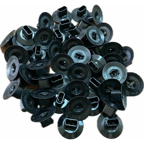 Клипса крепления подкрылка брызговика комплект 50 шт для Renault Лада OEM 7703081056 890₽