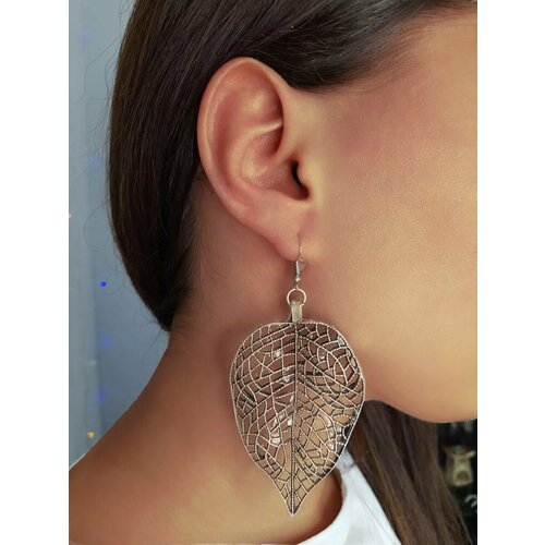 Серьги серебристый 760₽