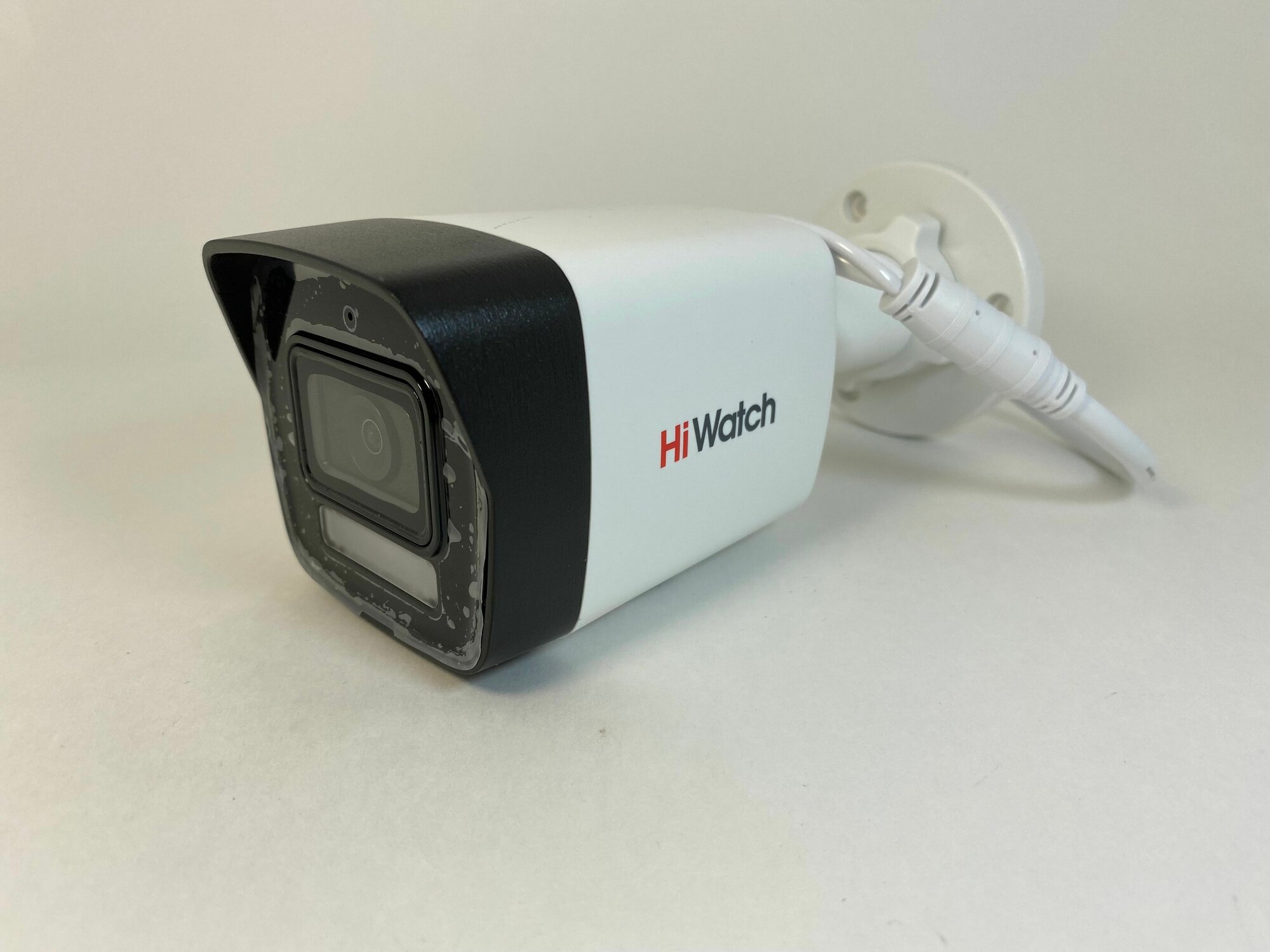 HiWatch DS-I450M(С) (2.8 mm) уличная цилиндрическая IP-видеокамера