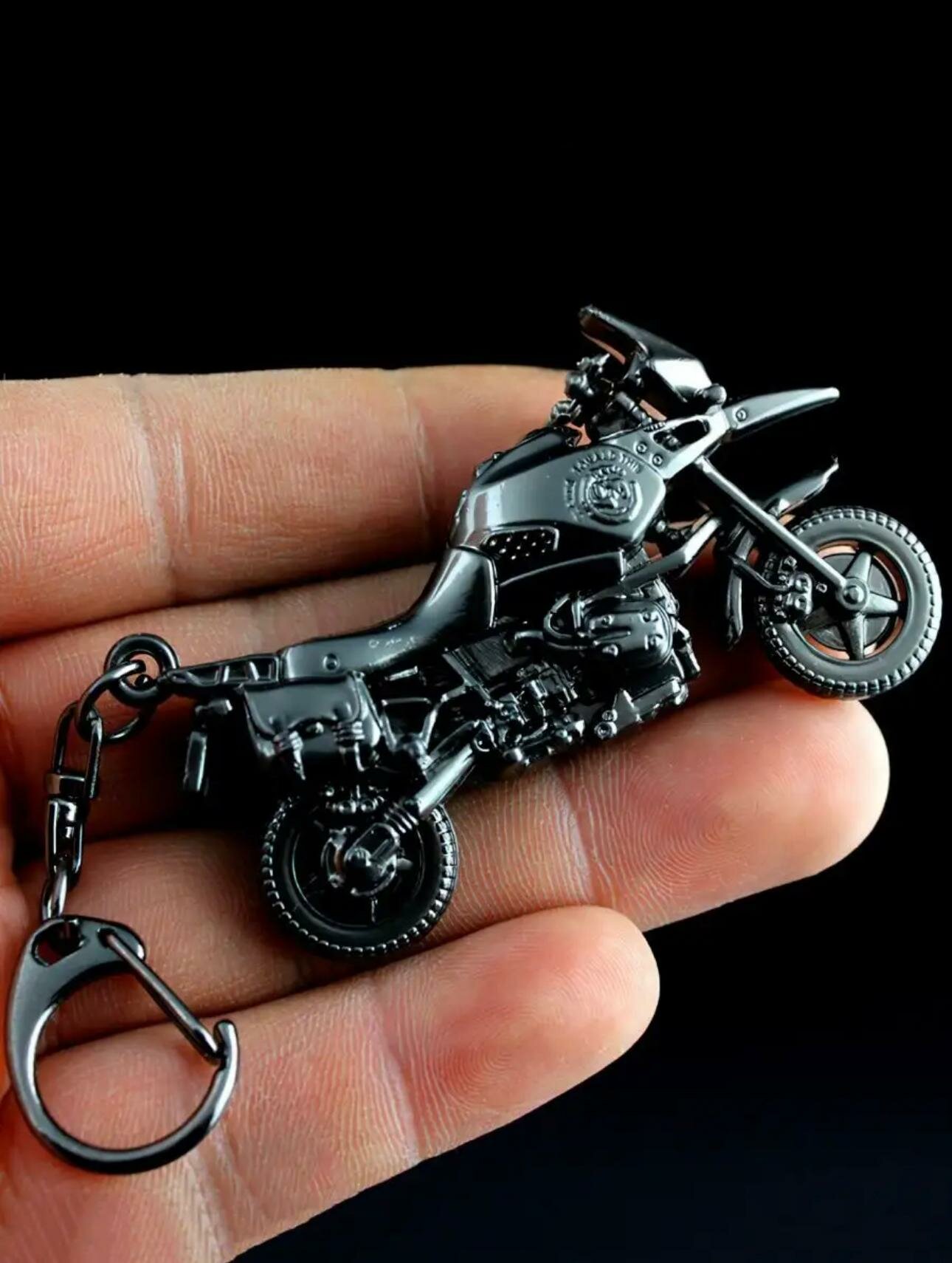 Брелок, черный — фото 1