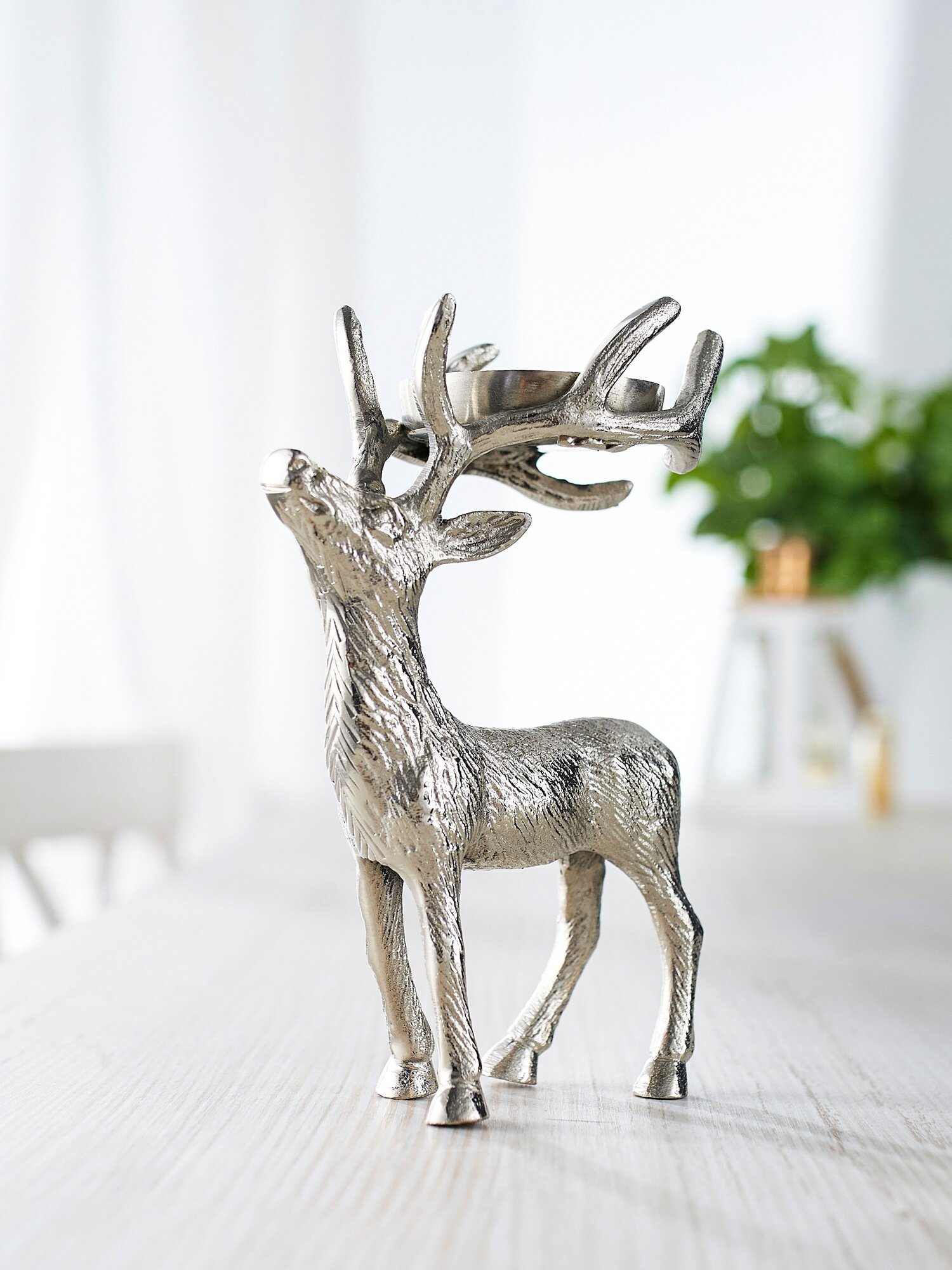 Подсвечник «Лесной олень», размер 13×7.5×18 см, алюминий, серебристый
