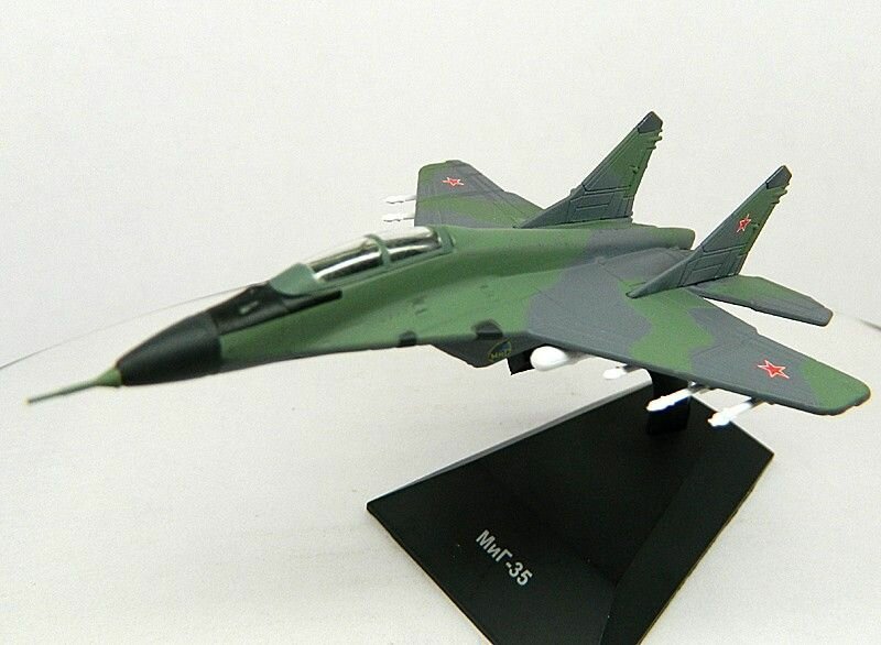 Масштабная модель 1/160 самолет МИГ-35