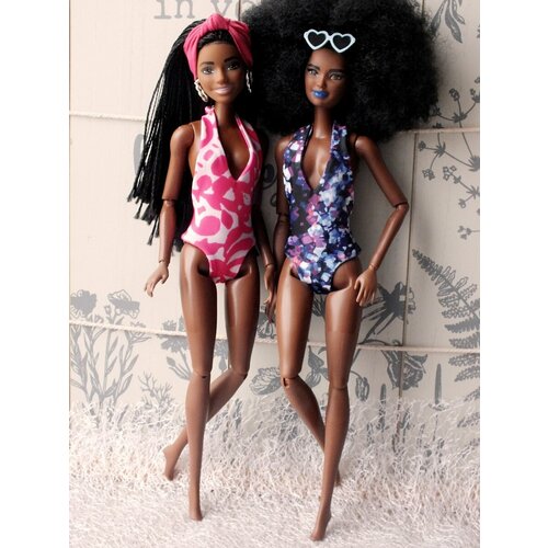 Набор купальников для стройной куклы Барби