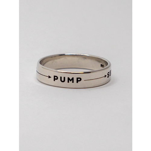 Кольцо HODL Pump Dump Sell Buy by Hodl Jewelry, серебро, 925 проба, чернение, родирование, гравировка, платинирование, размер 17, ширина 5 мм, серебряный