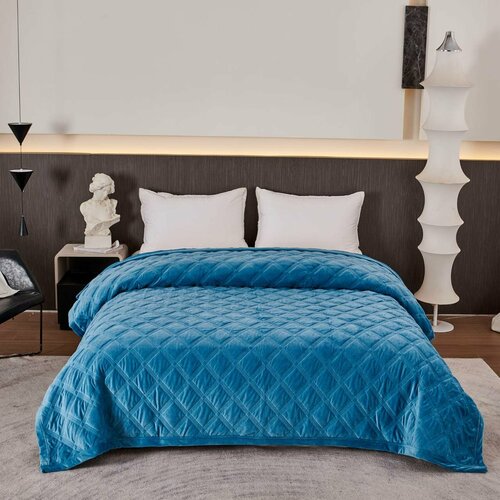 Покрывало на кровать евро Karine стеганное велюровое 220x240 морской бриз