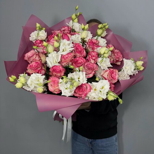 Изображение товара Букет FRESH FLORA Праздник нежности Роза Эквадор - 25 шт, Эустома алиса - 10 шт.
