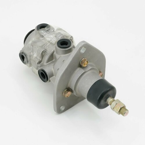 Главный тормозной цилиндр ISUZU FORWARD вид 2 Nilson Auto Parts 11300₽