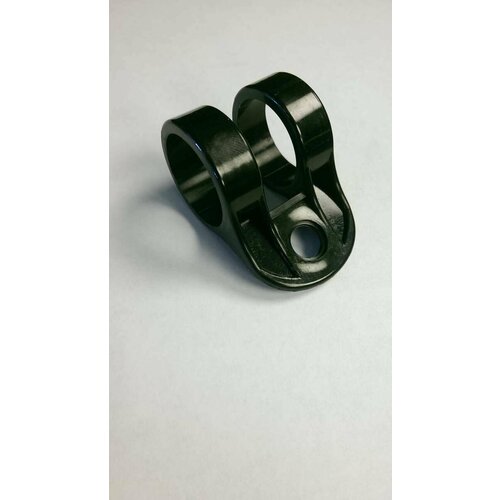 Кронштейн ремня T334-517, CHAMPION, 70030180132