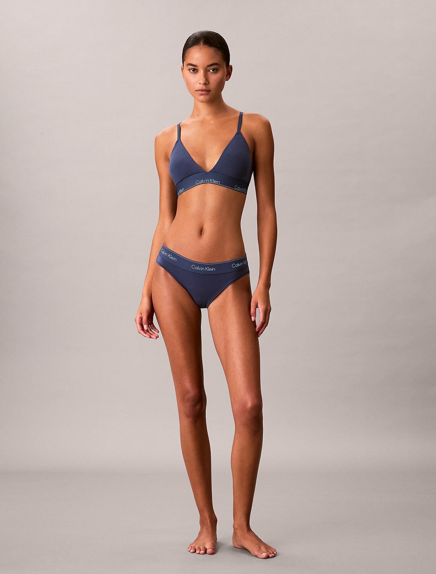 Бюстгальтер CALVIN KLEIN, размер XS, темно-синий — фото 1