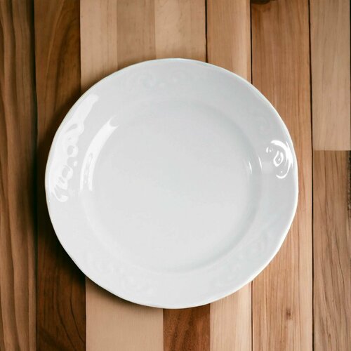 Тарелка из фарфора Elegant 17 см 276₽