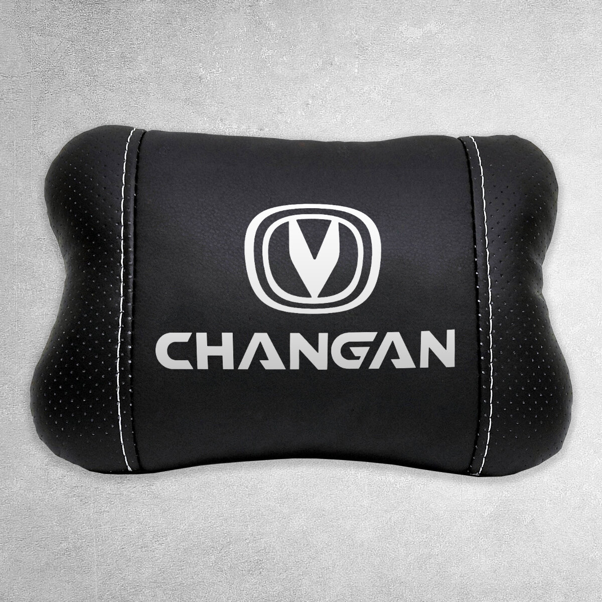Автомобильная подушка под шею на подголовник эмблема Changan, для Чанган. Подушка для шеи в машину. Подушка на сиденье автомобиля. — фото 1