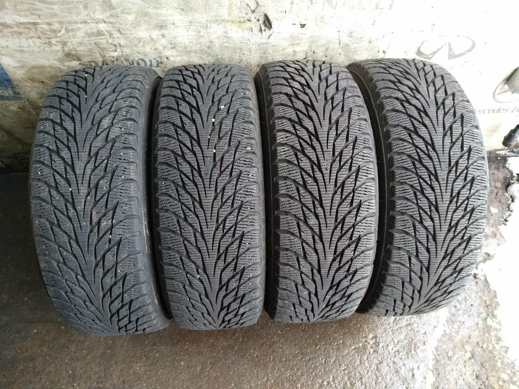 Шины Nokian Tyres Hakkapeliitta R2 205/60 R16 96R БУ Зимние нешипованные