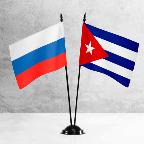 Настольные флаги России и Кубы на пластиковой черной подставке настольные флаги россии и тулы на пластиковой черной подставке