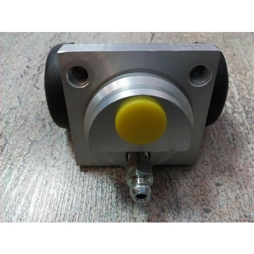 Задний тормозной цилиндр Рено Логан Рено Дастер Renault logan Renault dusterBosch 1158₽