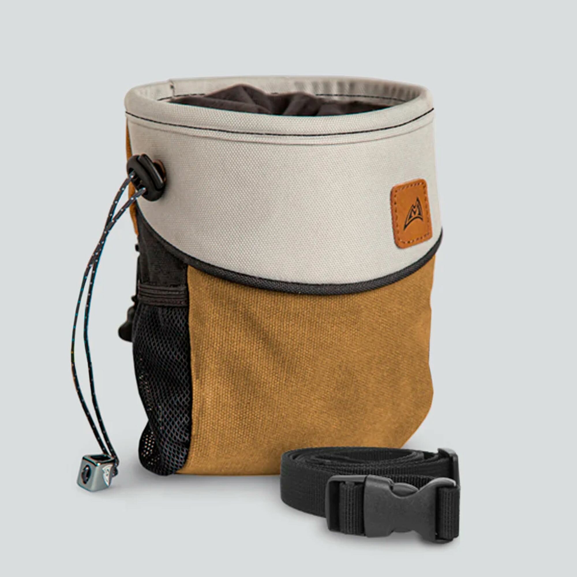 Мешочек для магнезии с поясом MAD ROCK BOLT CHALK BAG серый 855103-GY