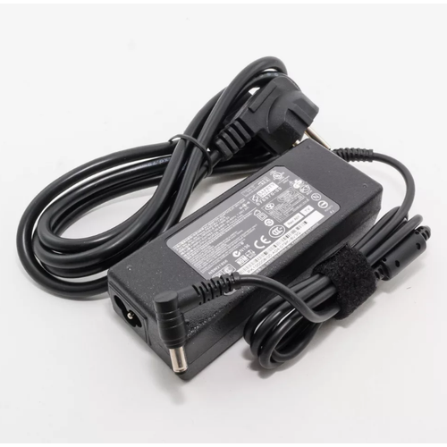 Зарядное устройство MyPads блок питания от сети для ноутбука Toshiba 15V 6A 90W 63x30мм 855₽