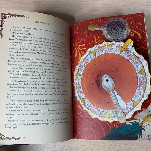 Harry Potter and the Prisoner of Azkaban: MinaLima Edition - фото №11