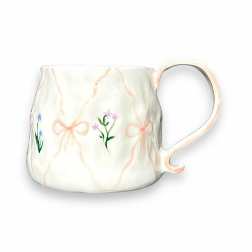 Кружка ручной работы Бантики и цветочки керамика 400 мл 3321₽