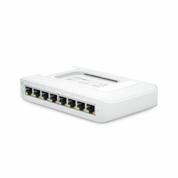 Коммутатор управляемый Ubiquiti UniFi Low-cost Desktop 8 Port Gigabit Switch with POE - фото №17