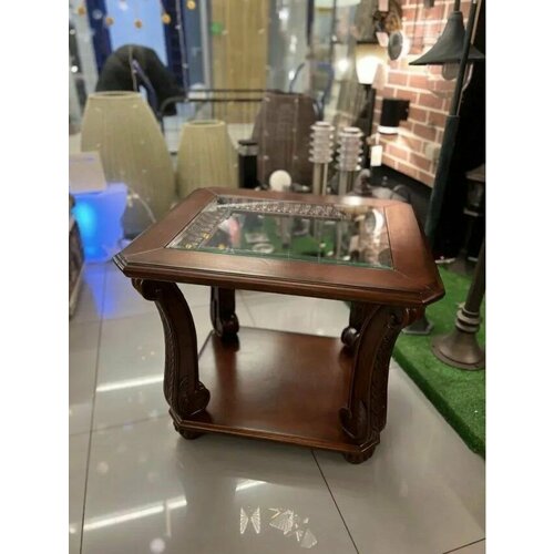 Журнальный стол, 65х65х70 см