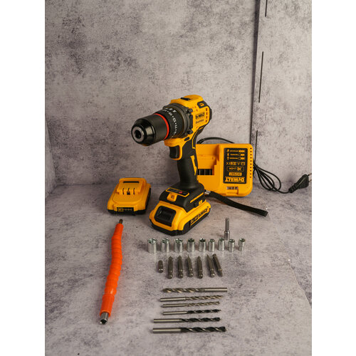 Аккумуляторный бесщеточный шуруповерт с двумя аккумуляторами 18 В и кейсом 8500₽