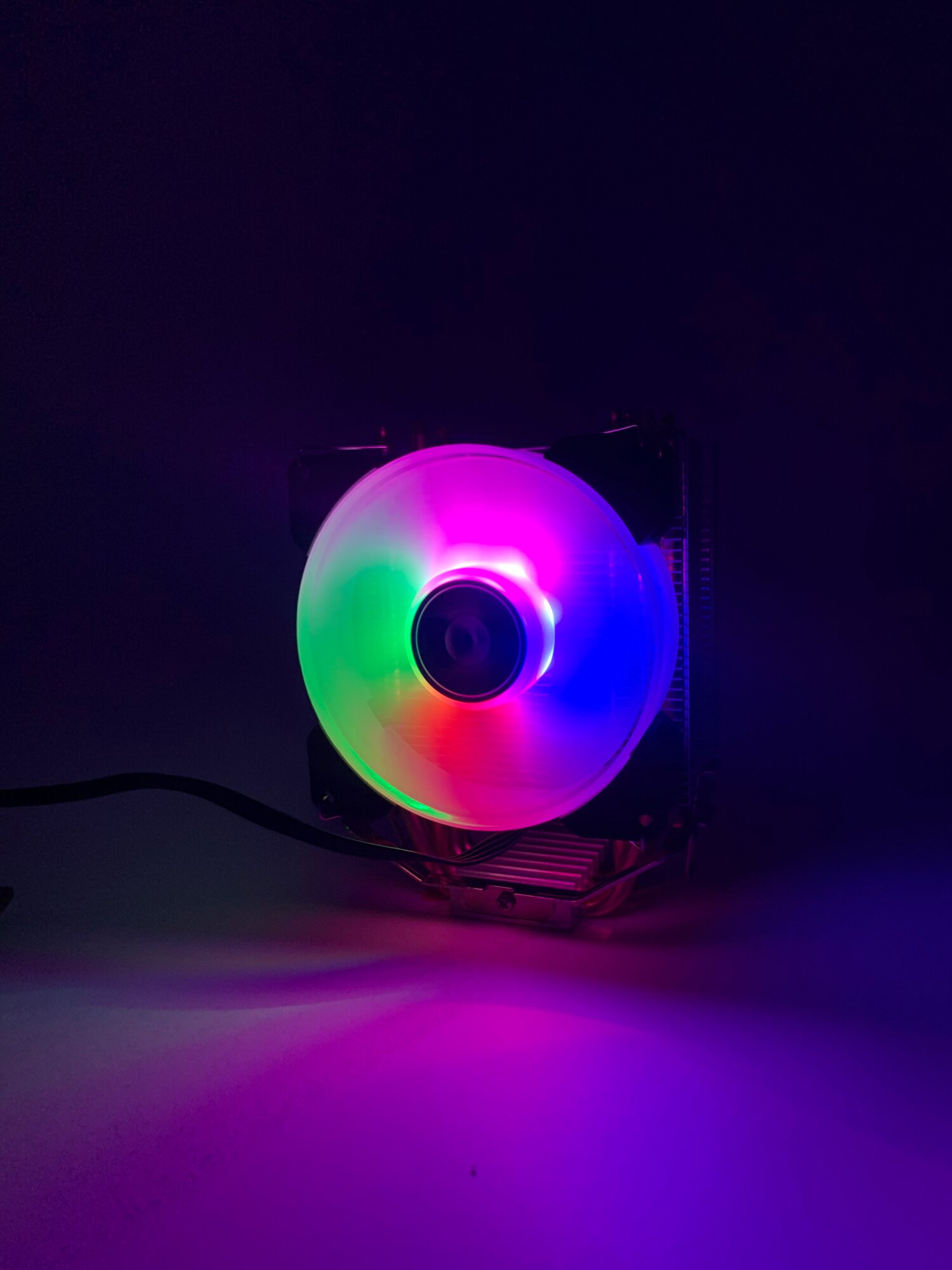Башенный кулер с RGB подсветкой для процессора Intel, AMD 4-pin — фото 1