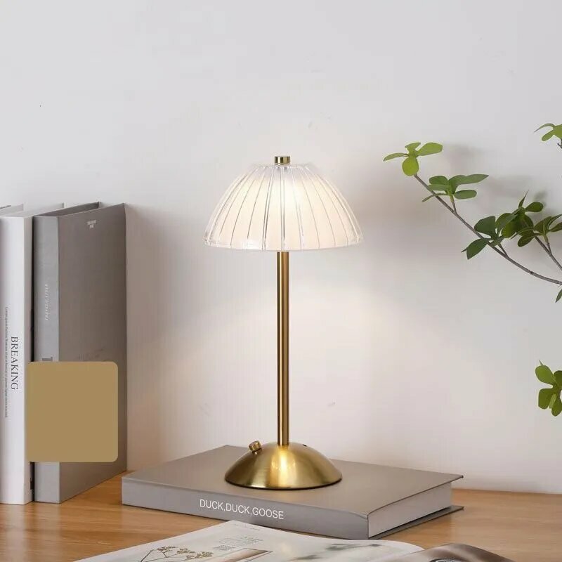 Современный упрощенный стиль, рабочий стол, маленькие настольные лампы, светодиоды, триколор