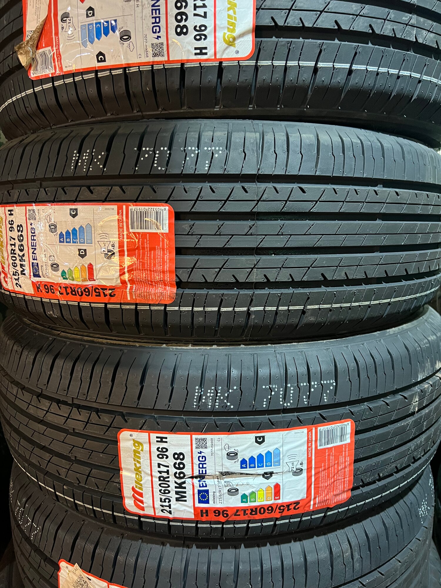 Шины Mileking MK668 215/60R17 96H, летние для легковых автомобилей