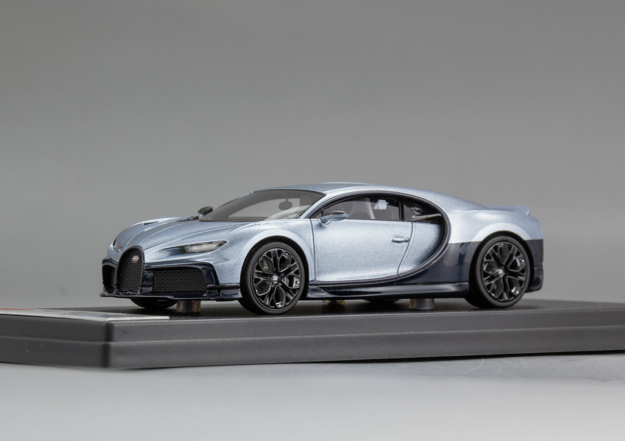 Масштабная модель Bugatti Chiron Profilee — фото 1