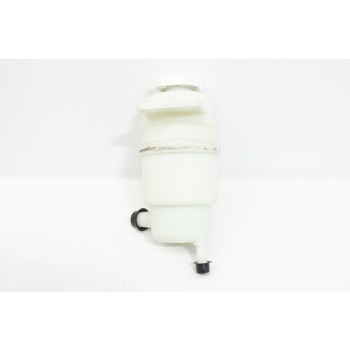 Бачок гидроусилителя для Mitsubishi Pajero 3 4455A272 Митсубиши Паджеро год с 2000 по 2006 OEM 1720₽