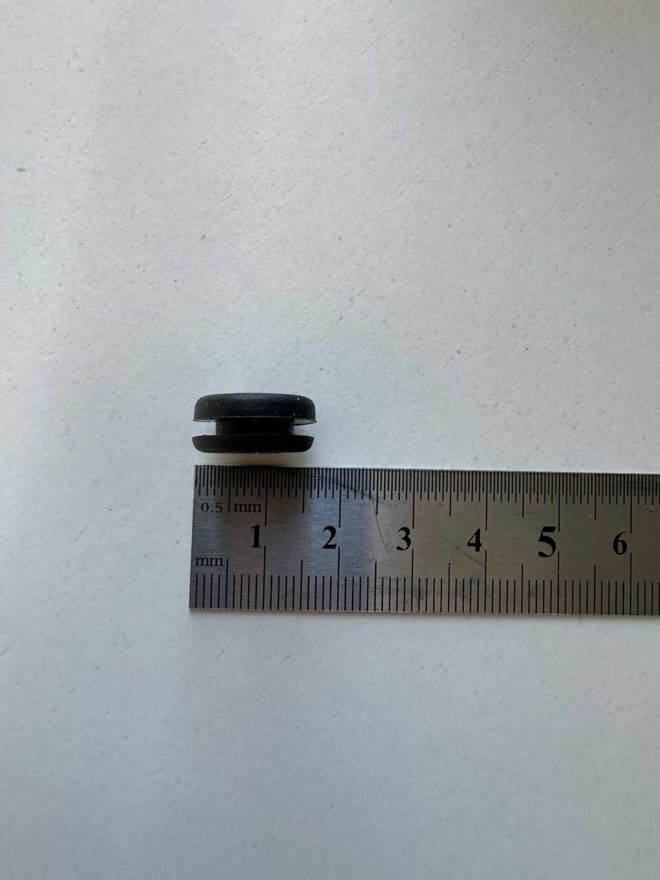 Кольцо резиновое dкаб6 мм, арт. 098091 Legrand, 1 шт