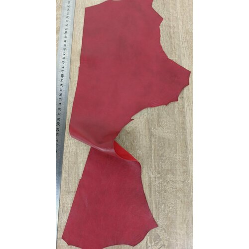 Лоскут - кусок натуральной кожи для рукоделия, овчина, толщина 0.5-0.7 мм