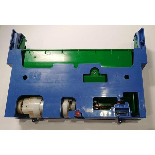 Двигатель турбощетки в сборе в корпусе робота пылесоса Roomba Irobot Series 500/600