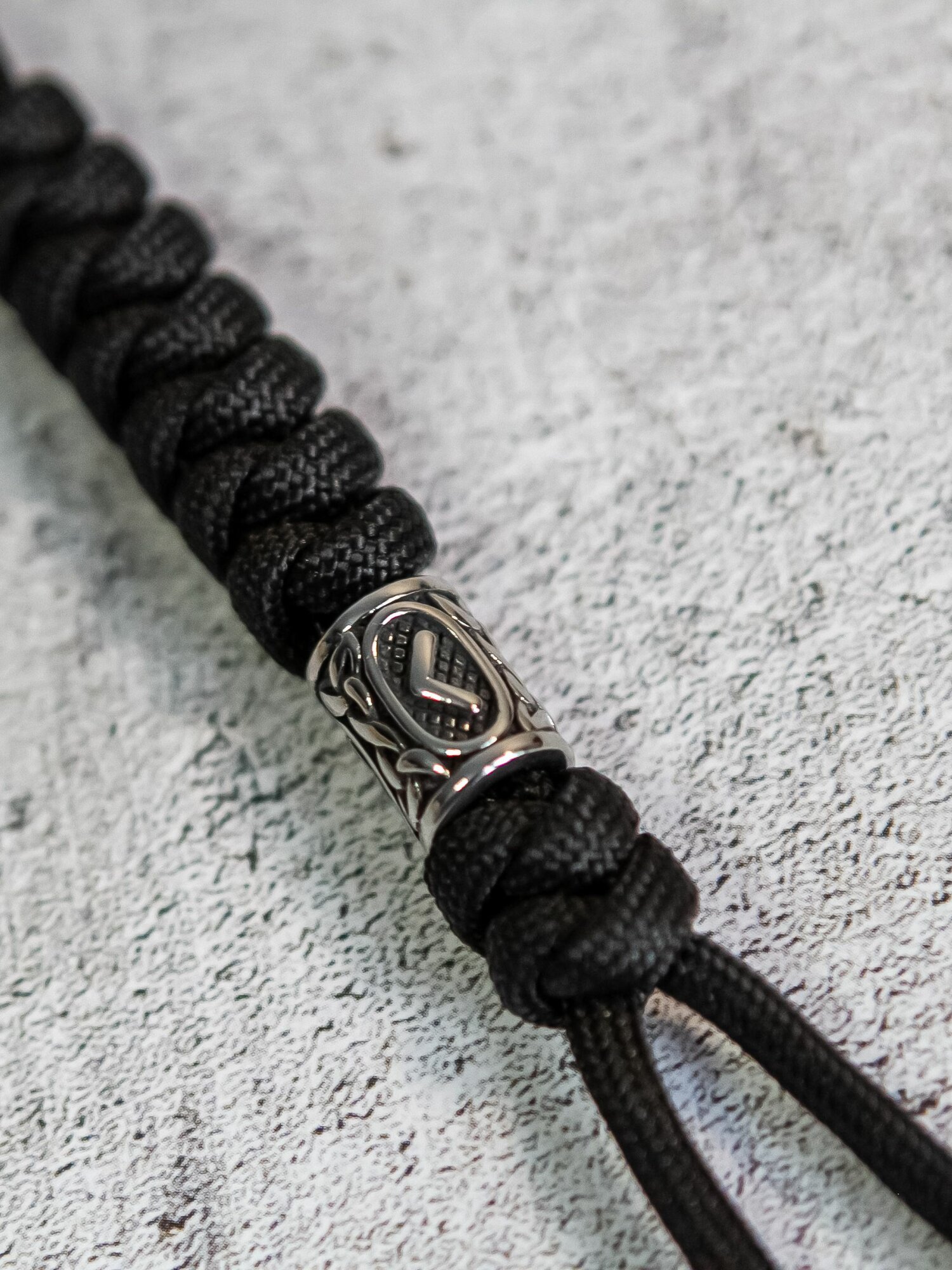 Брелок, черный — фото 1