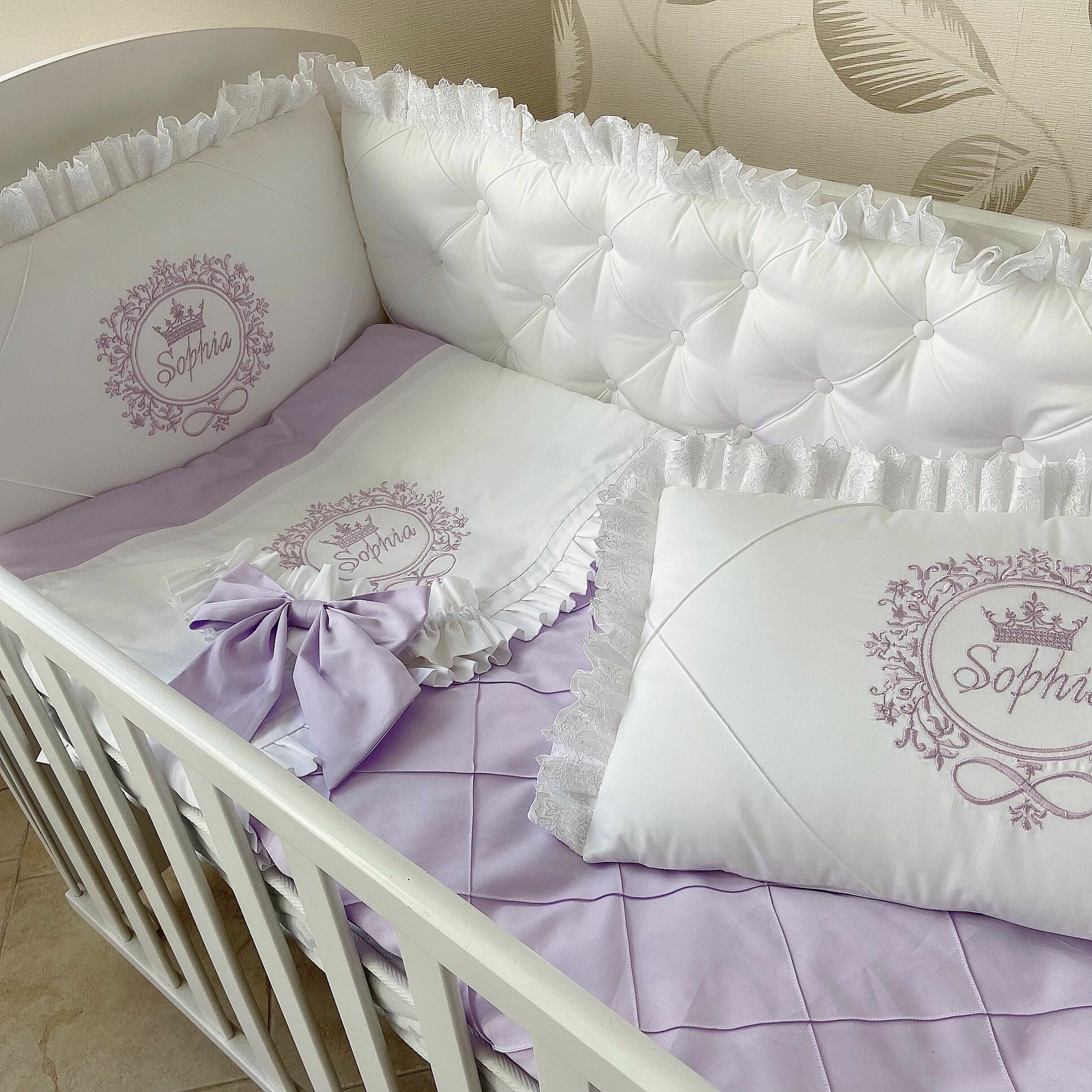 Комплект в детскую кроватку "Нежная лаванда" (бортики, одеяло, простыня на резинке) , в прямоугольную кроватку 120*60 см и овальную 125*75 см