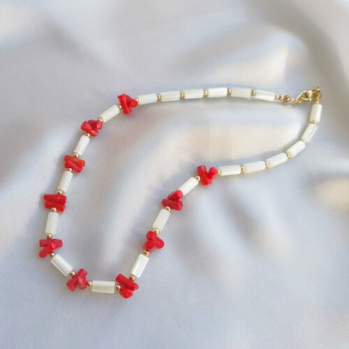 фото Комплект бижутерии: подвеска, чокер, коралл, перламутр, размер колье/цепочки 40.5 см камни елены