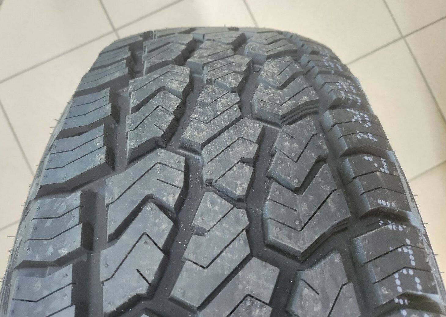 265/60 R-18 Sailun TERRAMAX A/T 110T