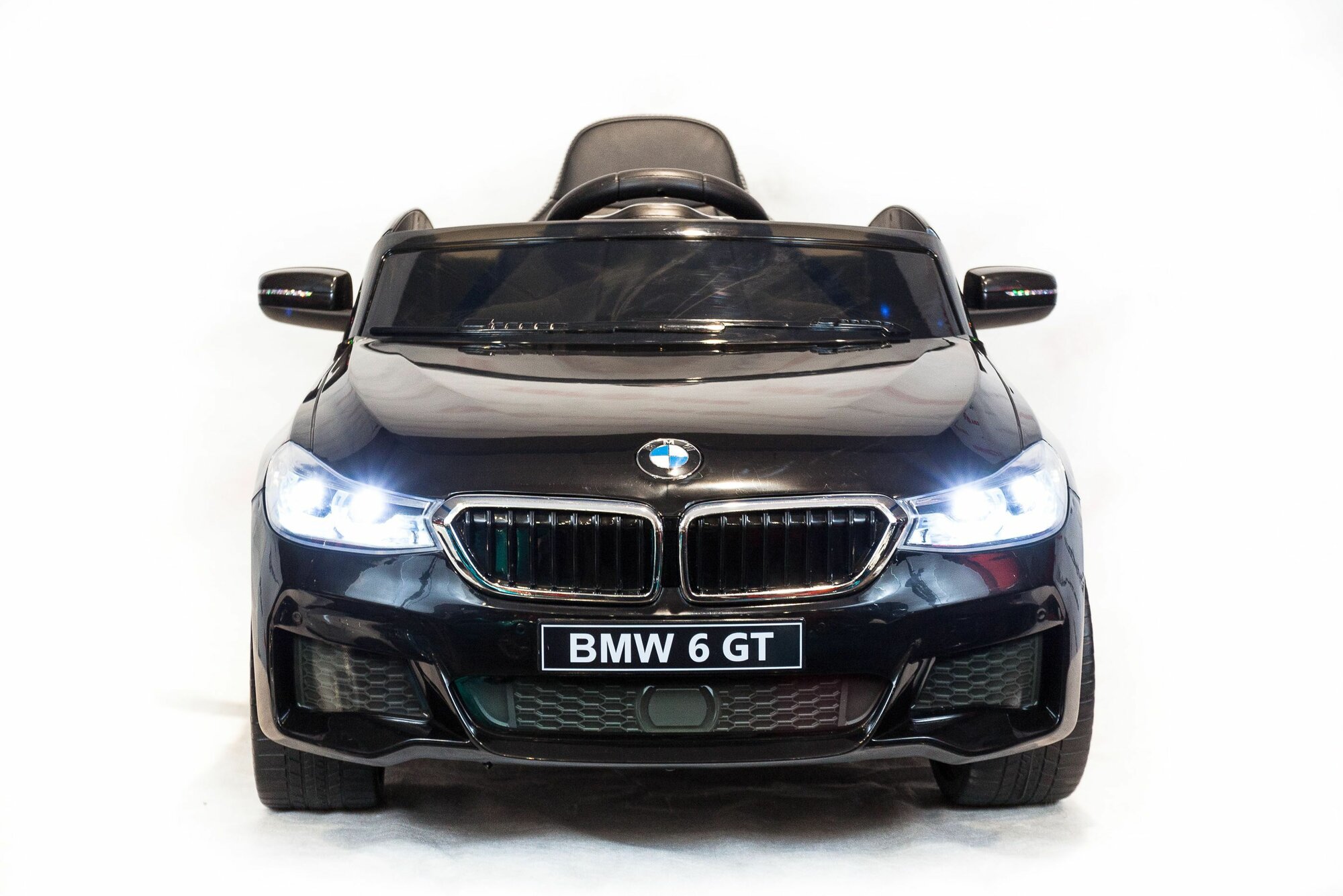 Автомобиль BMW 6 GT