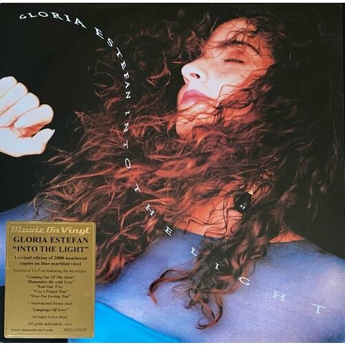 Виниловая пластинка Gloria Estefan. Into The Light (2LP, Limited Edition, Numbered, Remastered, Blue Marbled Colored 180gm Vinyl)