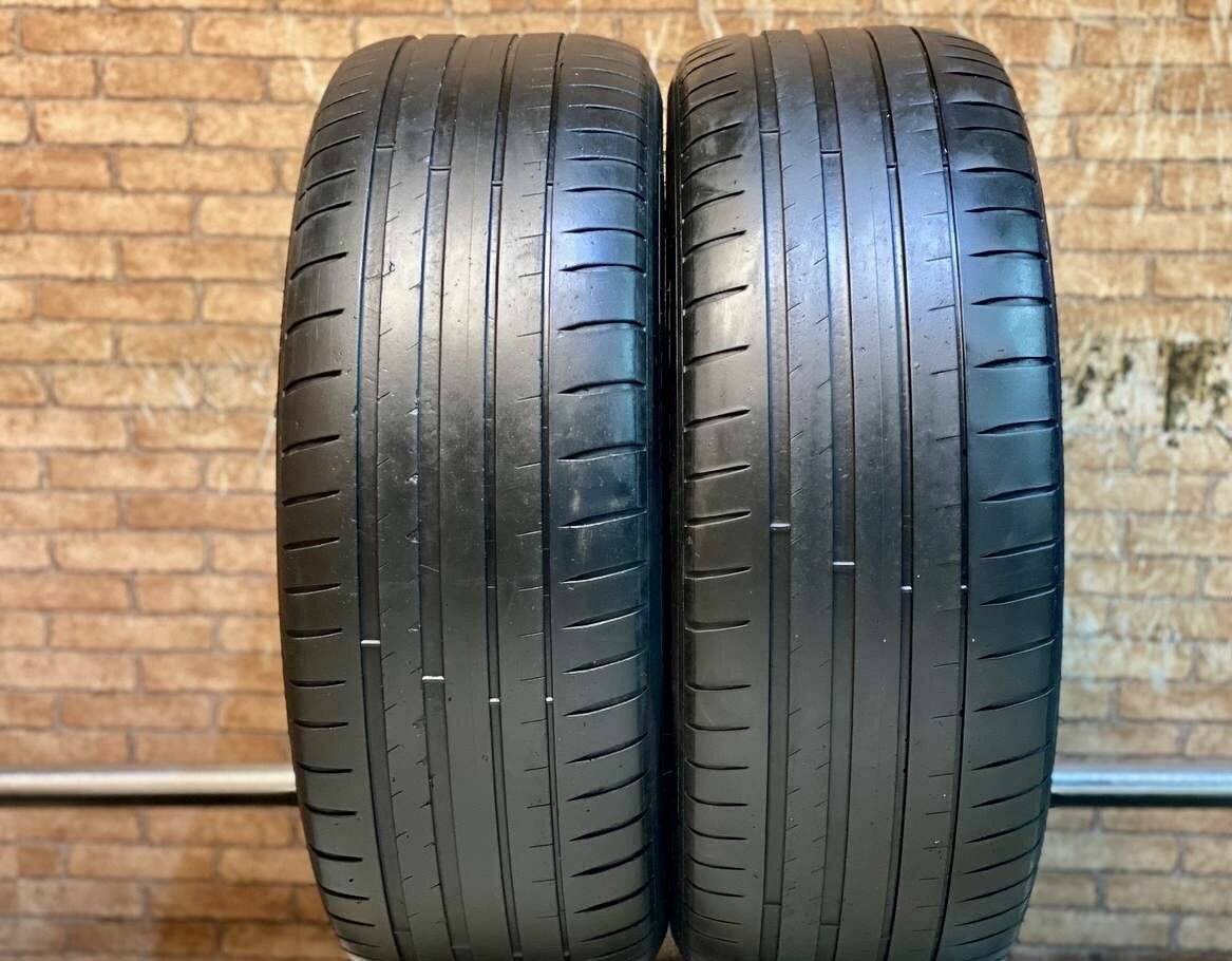 Michelin Pilot Sport 4 215/55 R17