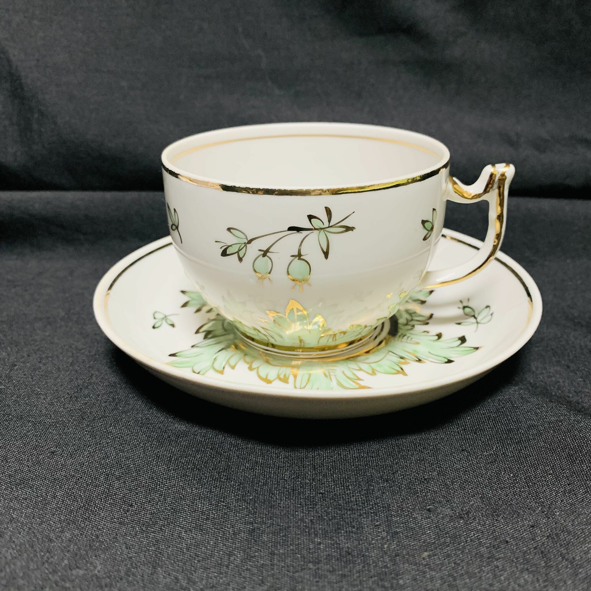 фото Фарфоровая чайная пара Барбарис