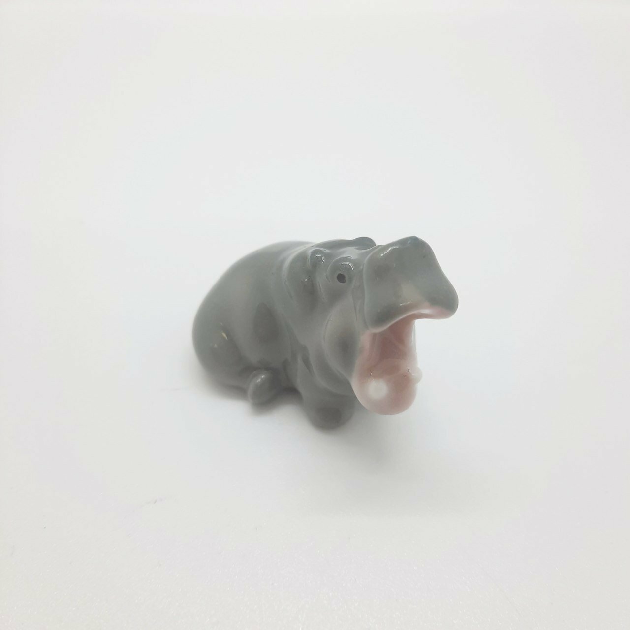 фото Статуэтка "Бегемотик", фарфор, роспись, Ленинградский фарфоровый завод (ЛФЗ)